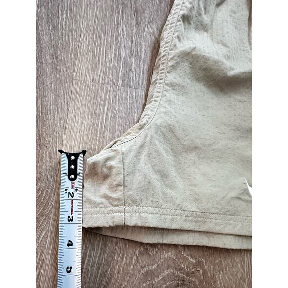 Nike | Women's Standard Fit High Rise Shorts | NWT | Tan/Khaki | SZ‎ XS - Picture 3 of 7